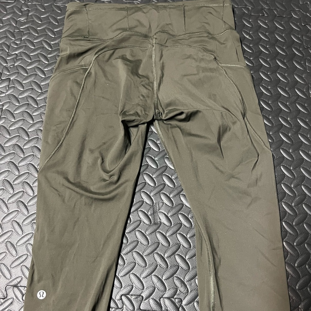 Lululemon leggings, size 6, green